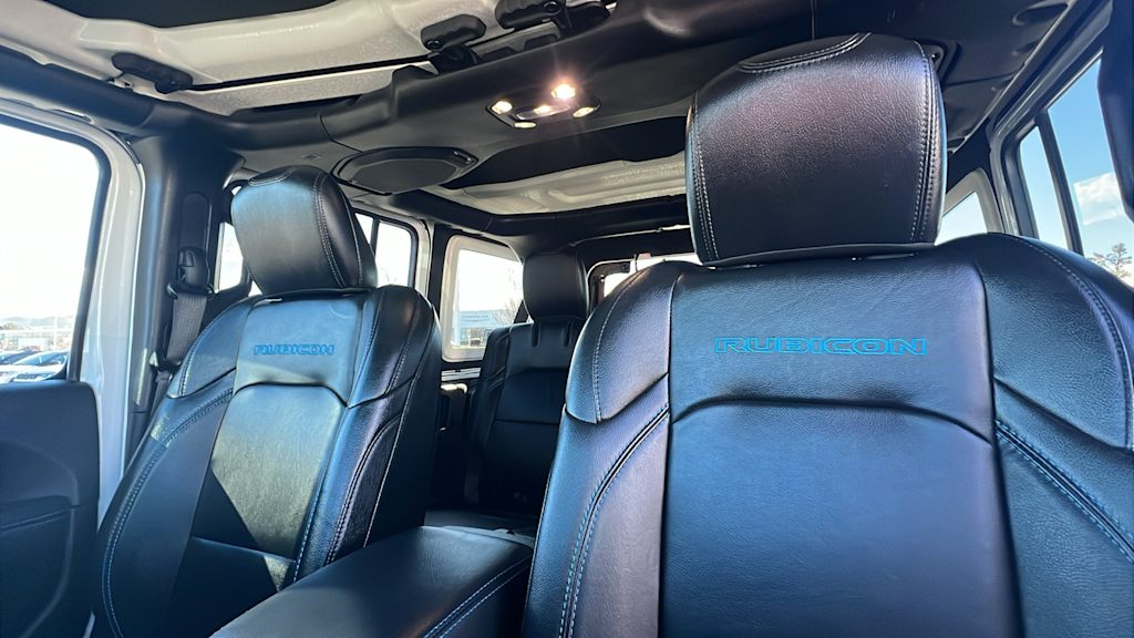 Thumbnail: 2022 Jeep Wrangler - 23