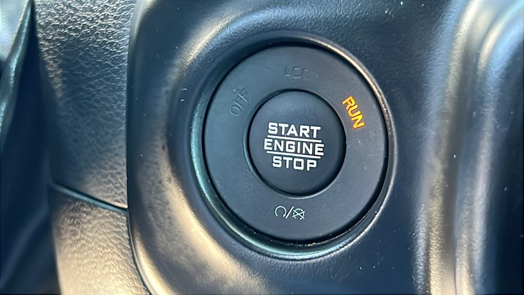Thumbnail: 2023 Jeep Wrangler - 25