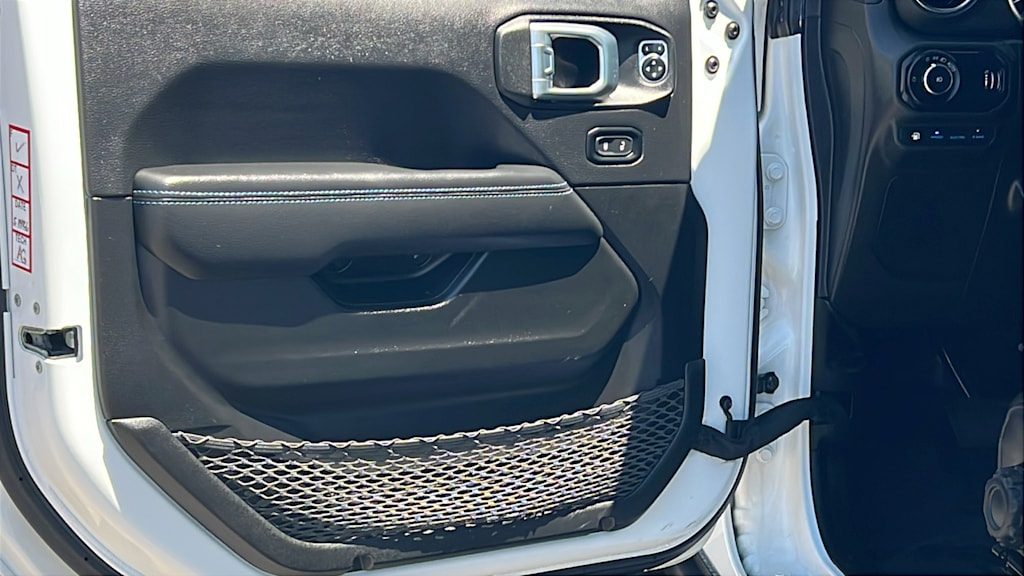 Thumbnail: 2023 Jeep Wrangler - 29