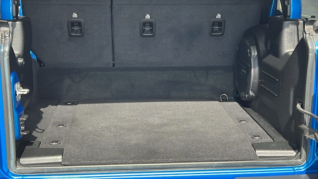 Thumbnail: 2022 Jeep Wrangler - 17