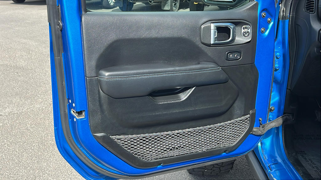 Thumbnail: 2022 Jeep Wrangler - 29