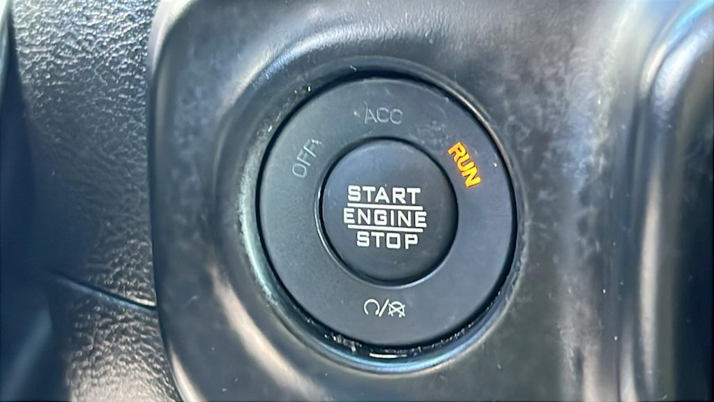 Thumbnail: 2023 Jeep Wrangler - 25