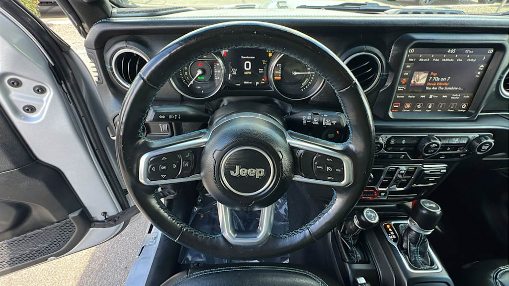 Thumbnail: 2023 Jeep Wrangler - 9