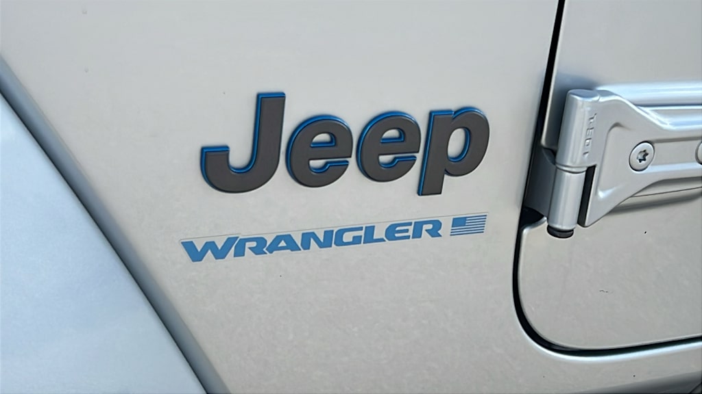 Thumbnail: 2023 Jeep Wrangler - 7