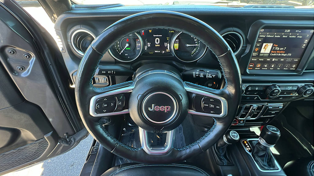 Thumbnail: 2022 Jeep Wrangler - 9