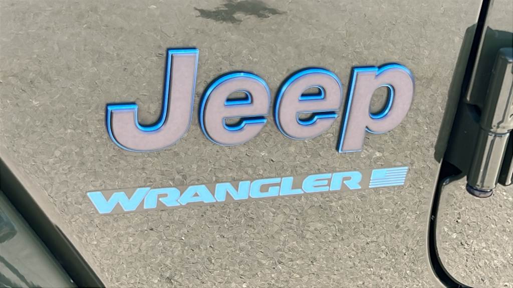 Thumbnail: 2023 Jeep Wrangler - 31