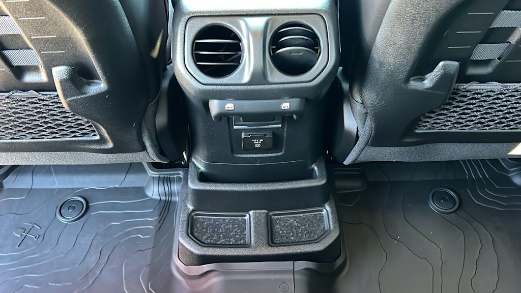 Thumbnail: 2023 Jeep Wrangler - 29