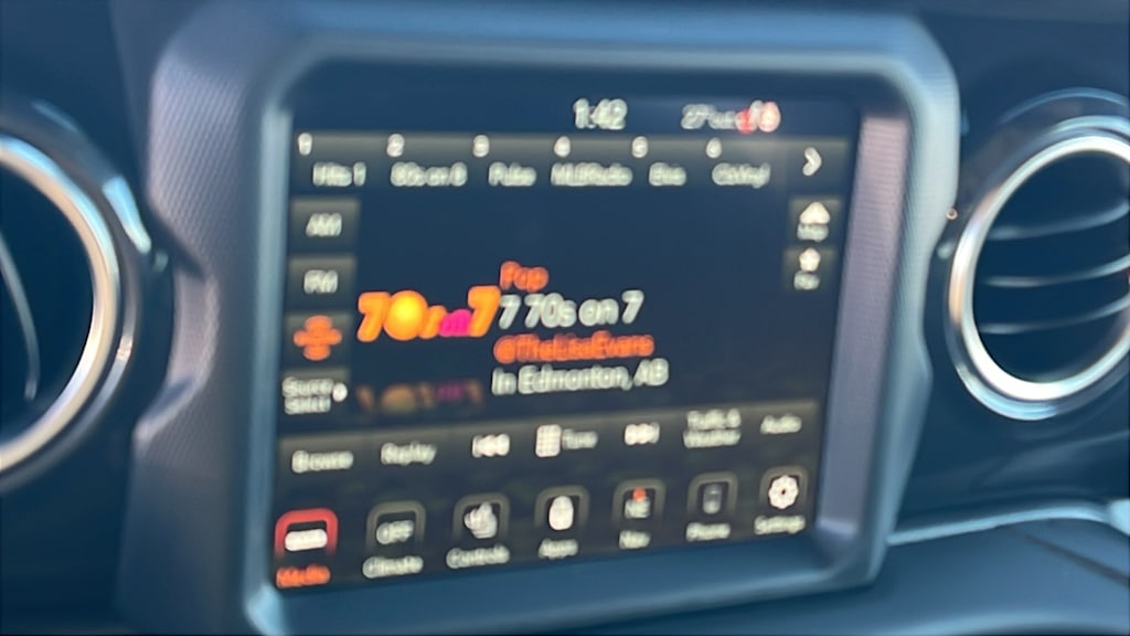 Thumbnail: 2023 Jeep Wrangler - 14