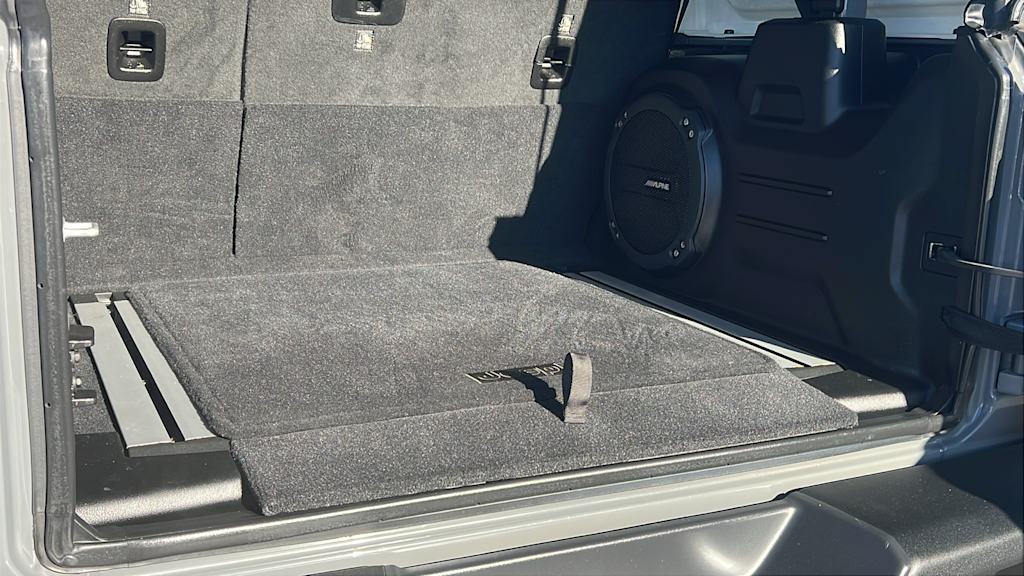 Thumbnail: 2021 Jeep Wrangler - 17