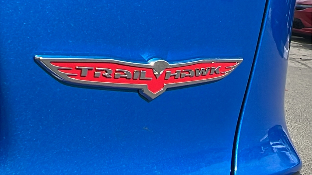 Thumbnail: 2022 Jeep Cherokee - 7