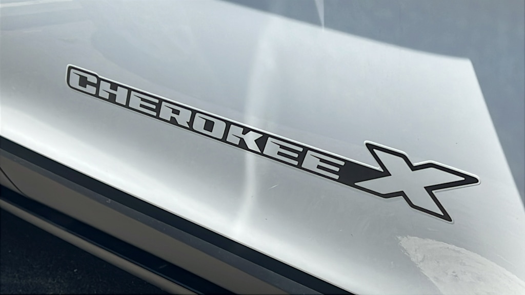 Thumbnail: 2022 Jeep Cherokee - 5