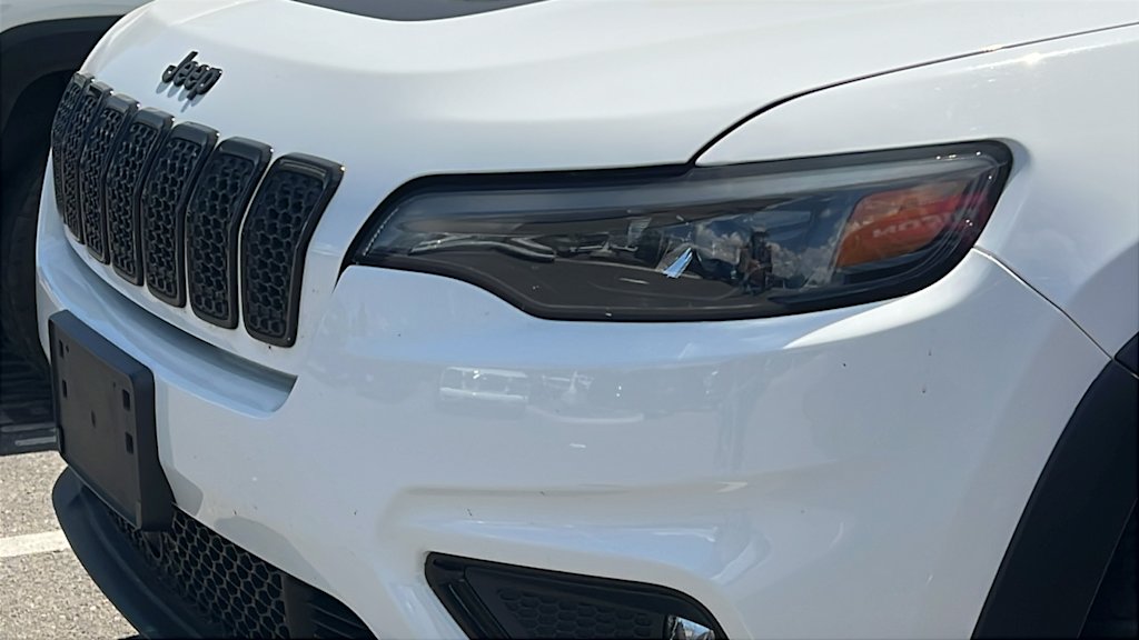 Thumbnail: 2022 Jeep Cherokee - 10