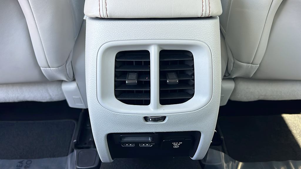 Thumbnail: 2020 Jeep Cherokee - 30