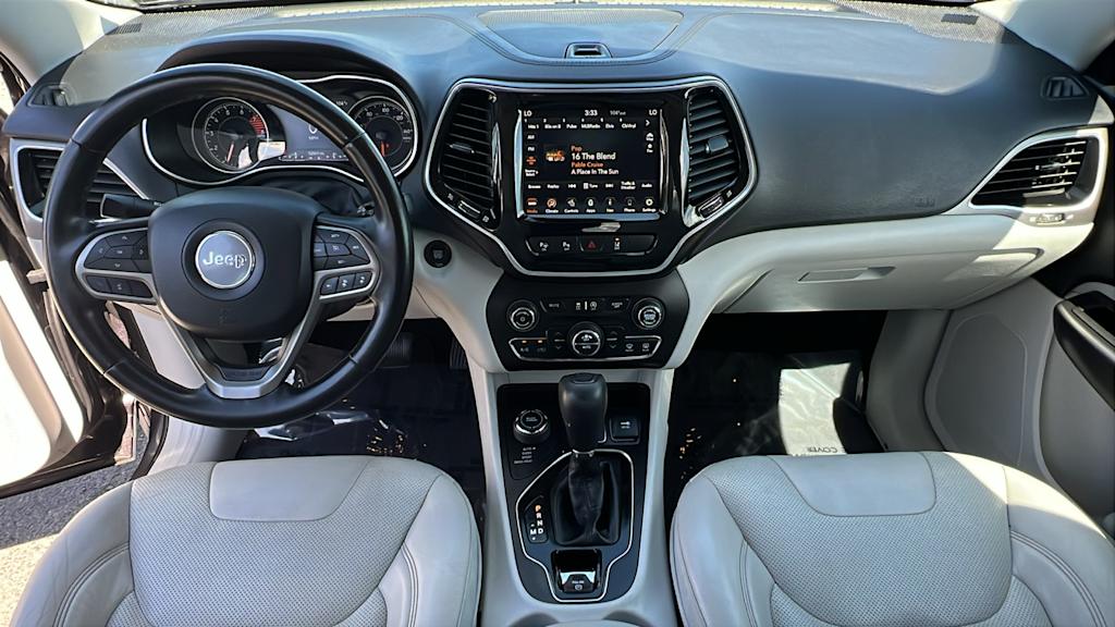 Thumbnail: 2020 Jeep Cherokee - 14