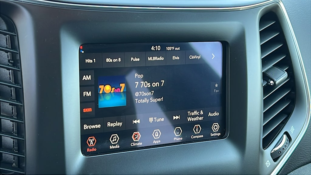 Thumbnail: 2020 Jeep Cherokee - 14