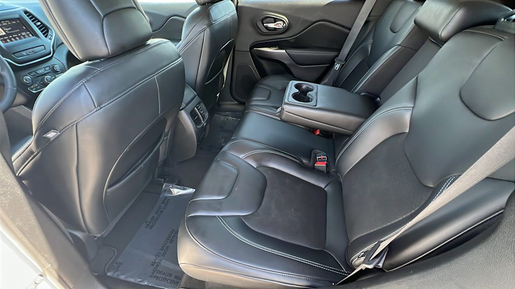 Thumbnail: 2020 Jeep Cherokee - 12