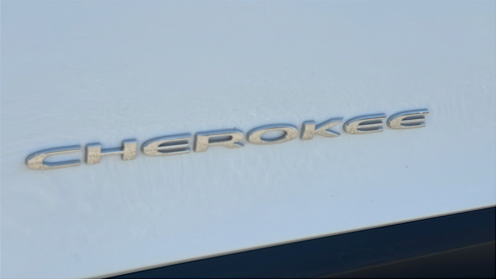 Thumbnail: 2020 Jeep Cherokee - 7