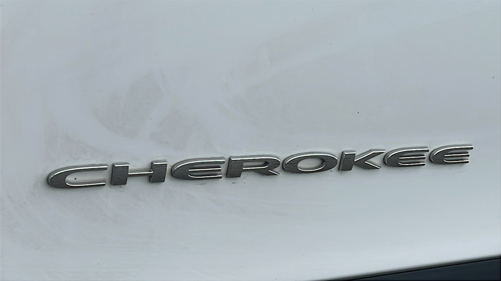 Thumbnail: 2020 Jeep Cherokee - 7