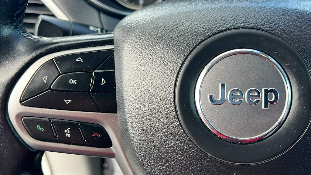 Thumbnail: 2020 Jeep Cherokee - 24