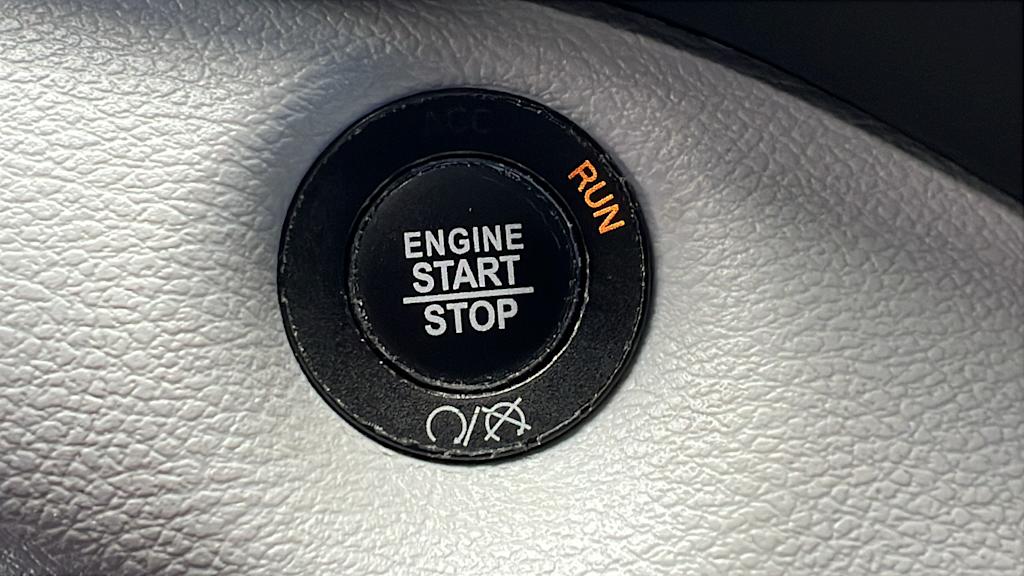 Thumbnail: 2020 Jeep Cherokee - 23