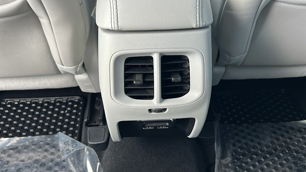 Thumbnail: 2020 Jeep Cherokee - 29