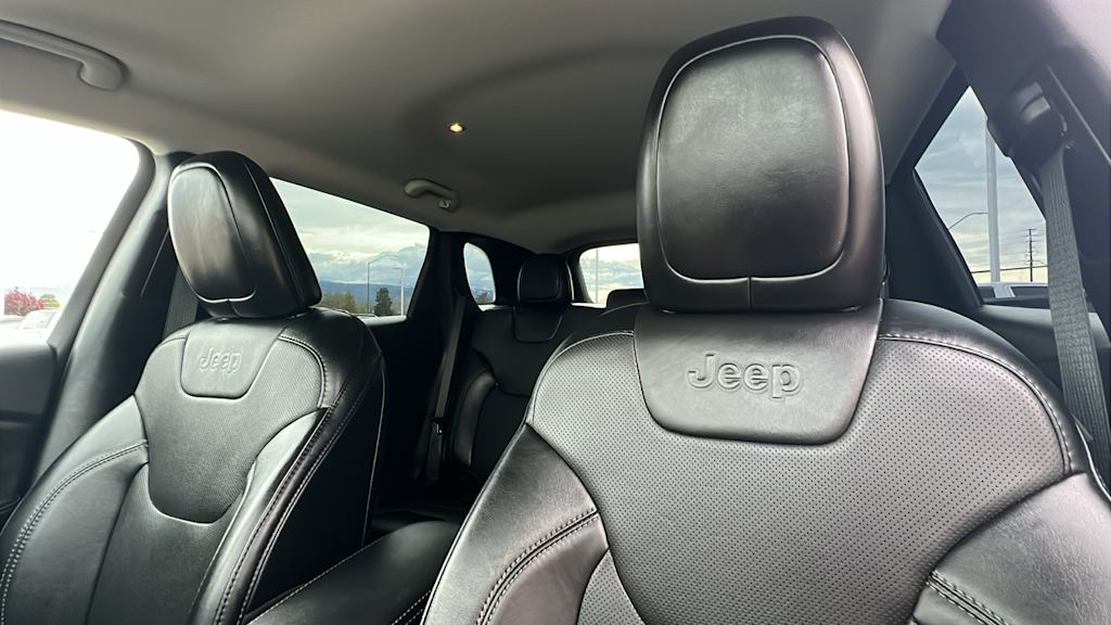 Thumbnail: 2023 Jeep Cherokee - 10