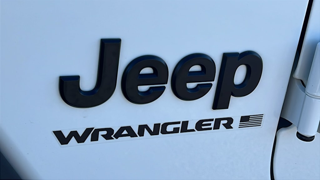 Thumbnail: 2024 Jeep Wrangler - 7