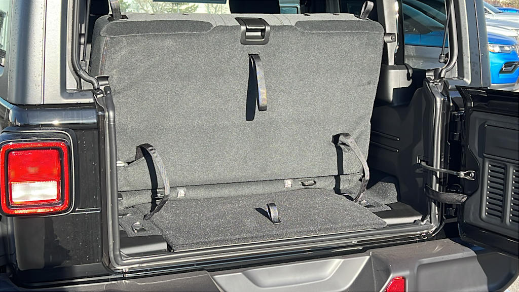 Thumbnail: 2026 Jeep Wrangler - 30