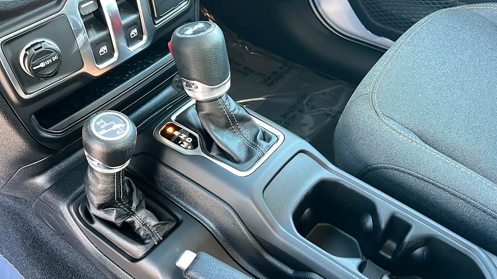 Thumbnail: 2026 Jeep Wrangler - 14