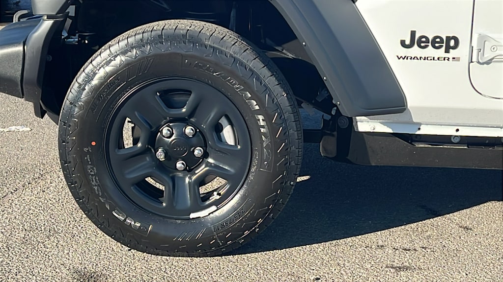 Thumbnail: 2026 Jeep Wrangler - 8