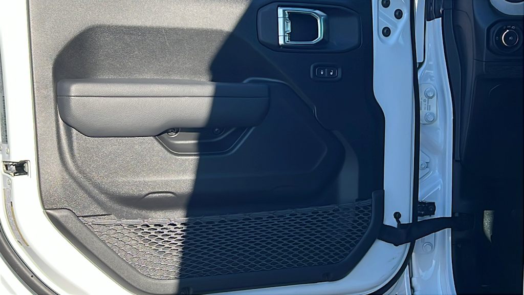 Thumbnail: 2026 Jeep Wrangler - 26