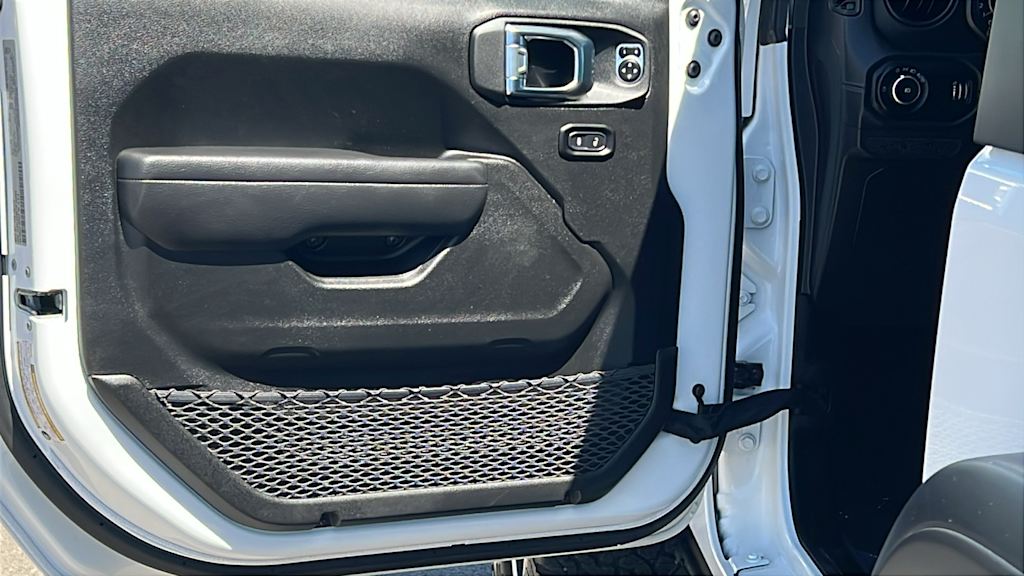 Thumbnail: 2026 Jeep Wrangler - 28