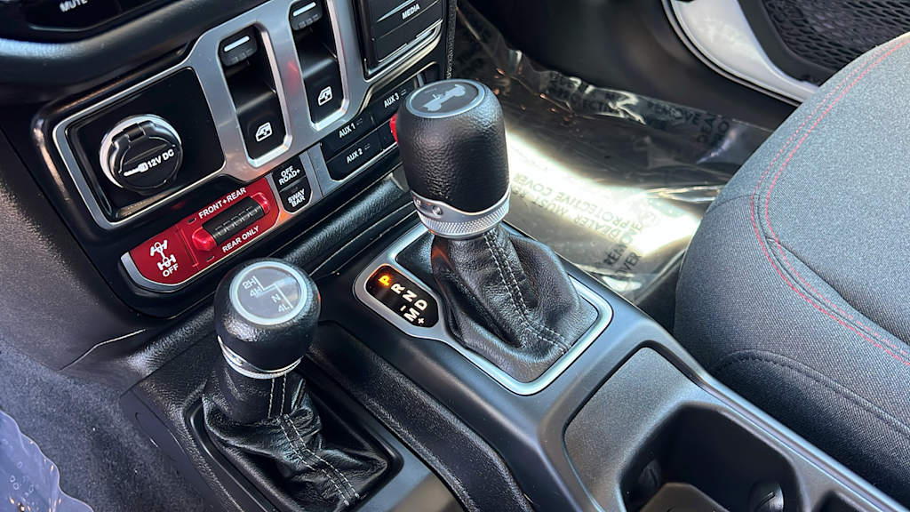Thumbnail: 2026 Jeep Wrangler - 14