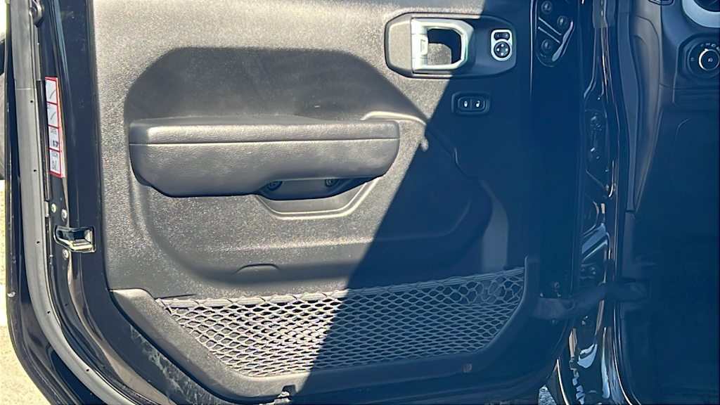 Thumbnail: 2024 Jeep Wrangler - 28