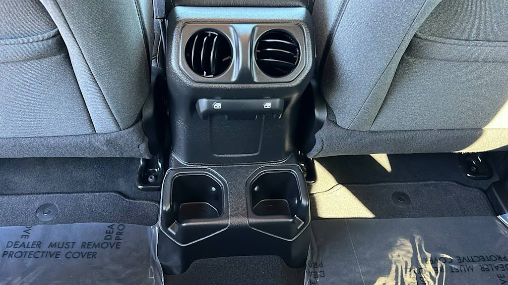 Thumbnail: 2024 Jeep Wrangler - 29