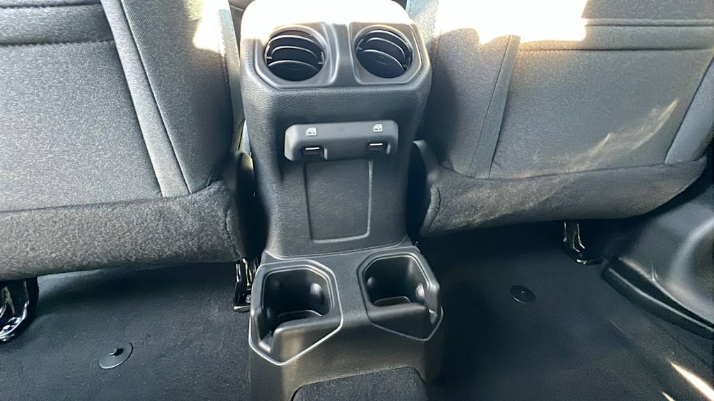 2025 Jeep Wrangler Sport 24