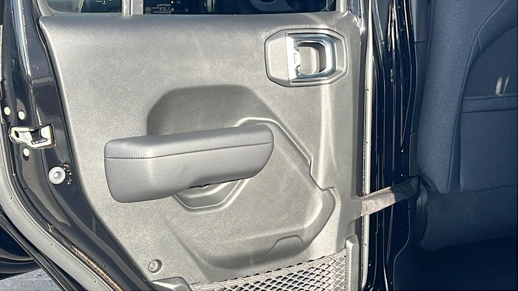 2025 Jeep Wrangler Sport 23