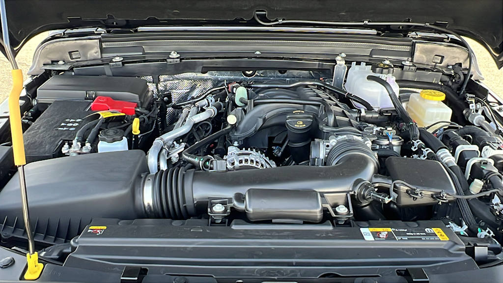 2025 Jeep Wrangler Sport 9