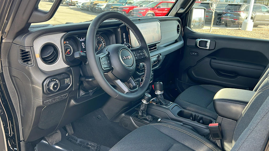 2025 Jeep Wrangler Sport 2