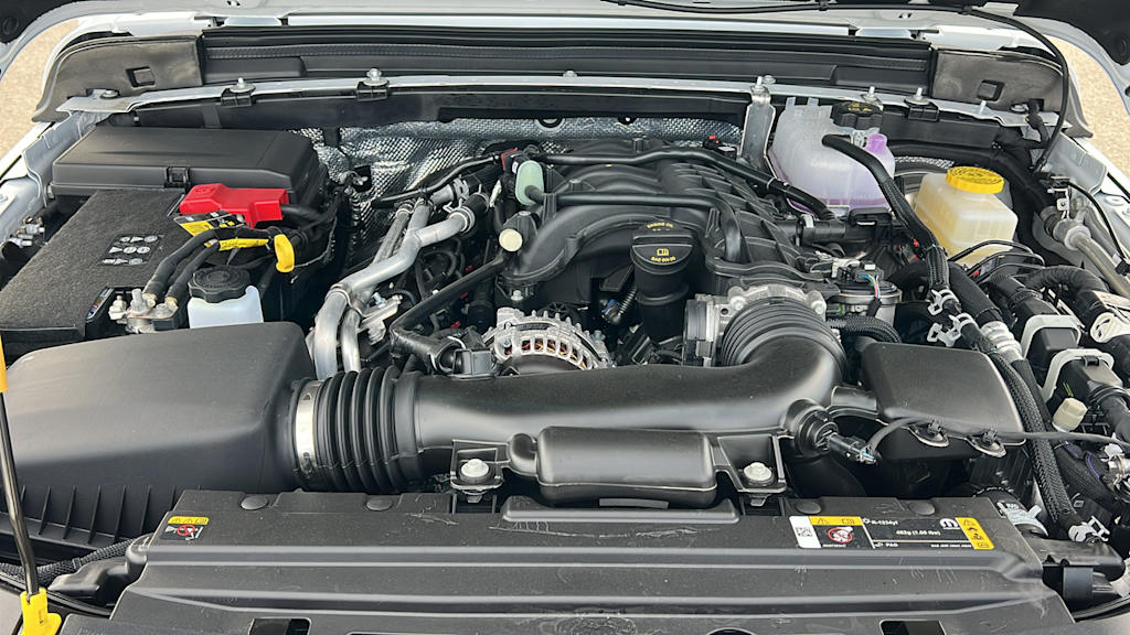 2025 Jeep Wrangler Sport 9