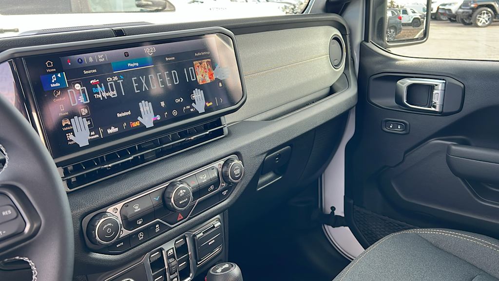 2025 Jeep Wrangler Sport 31