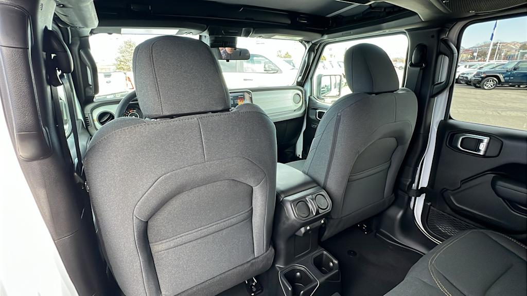 2025 Jeep Wrangler Sport 20