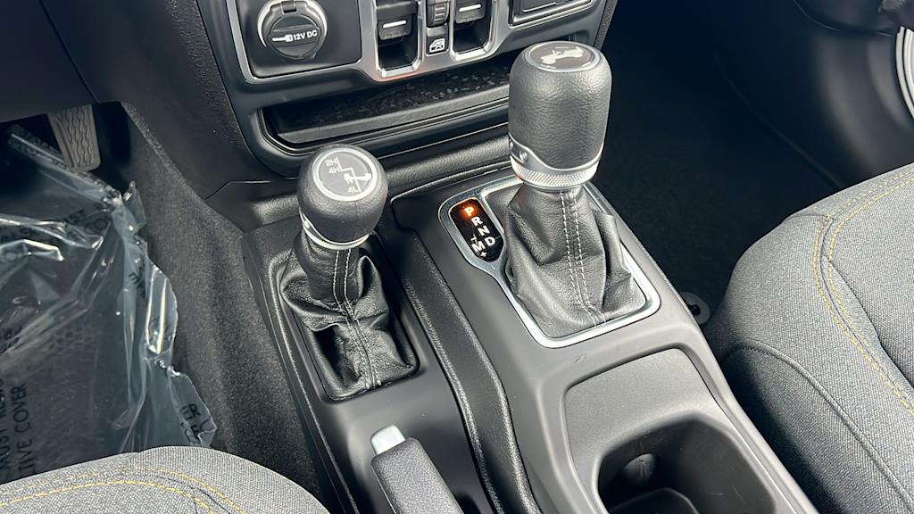 2025 Jeep Wrangler Sport 15