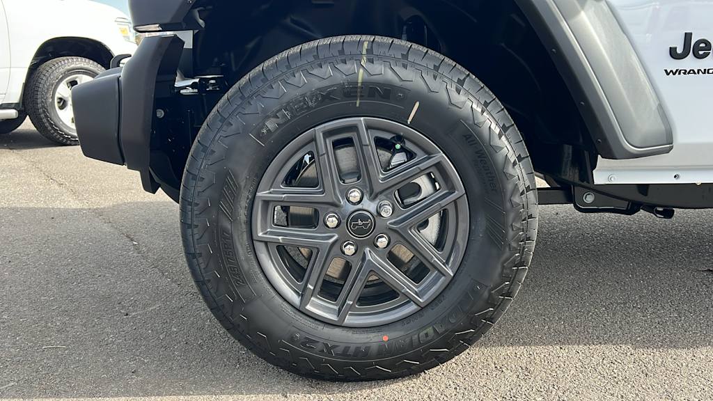 2025 Jeep Wrangler Sport 8