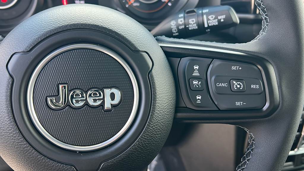 2025 Jeep Wrangler Sport 27