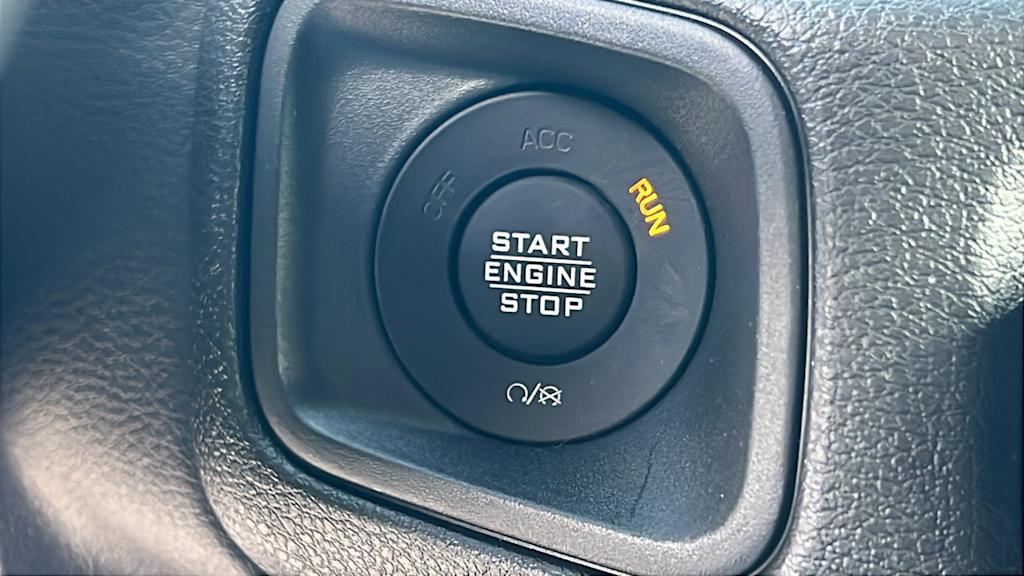 2025 Jeep Wrangler Sport 25