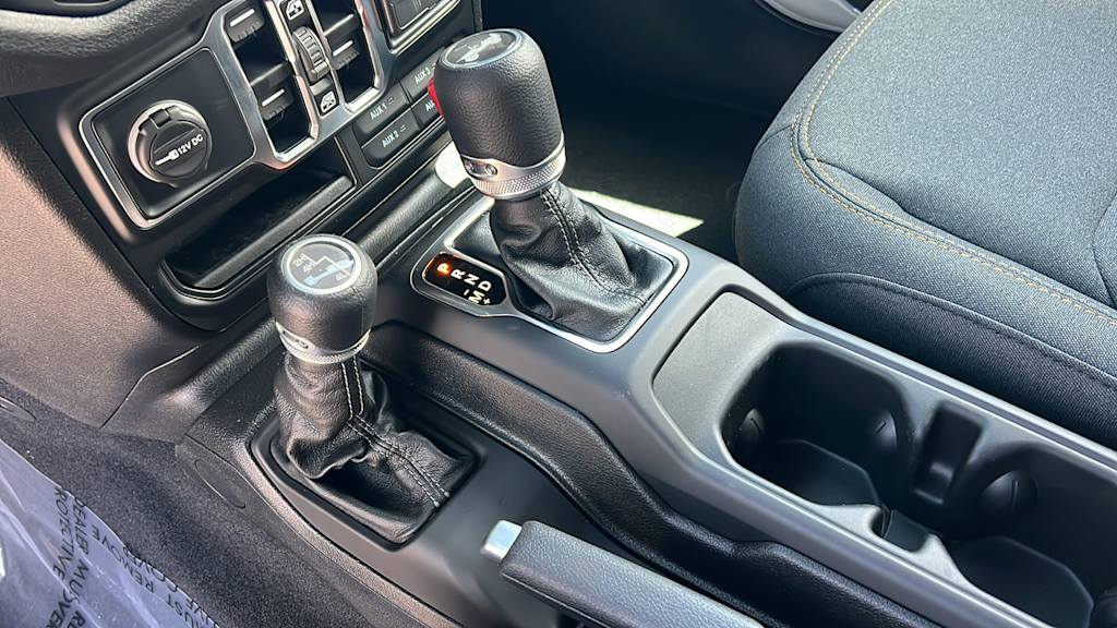 2025 Jeep Wrangler Sport 15