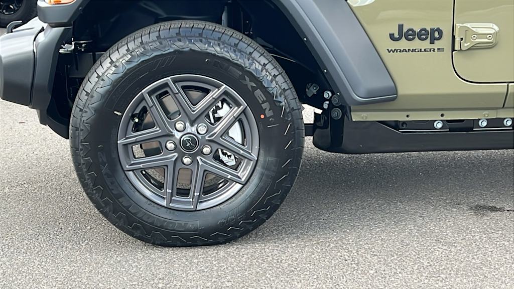 Thumbnail: 2026 Jeep Wrangler - 8