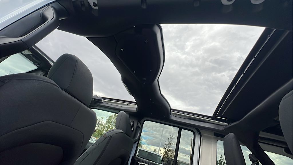 Thumbnail: 2026 Jeep Wrangler - 30