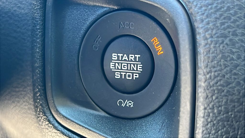 Thumbnail: 2026 Jeep Wrangler - 24